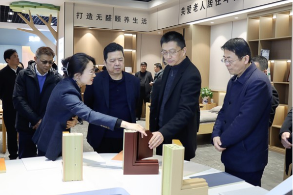 安徽省住房和城鄉建設廳黨組成員、副廳長趙新澤到海螺考察調研 (對外發布)(1)710 安徽省住房和城鄉建設廳黨組成員、副廳長趙新澤到海螺考察調研 (對外發布)(1)710